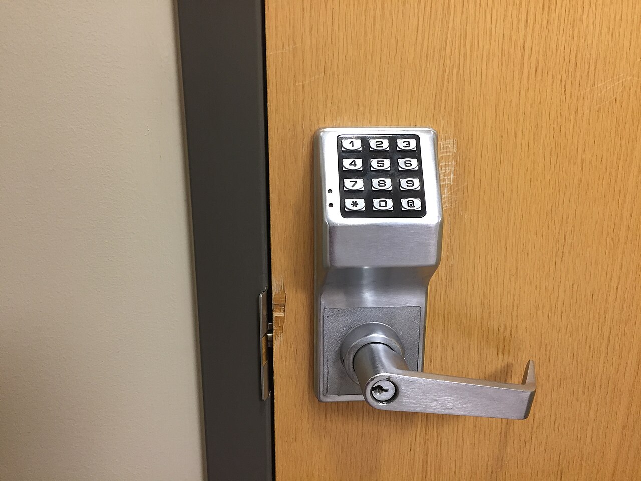 How long do smart lock batteries really last?