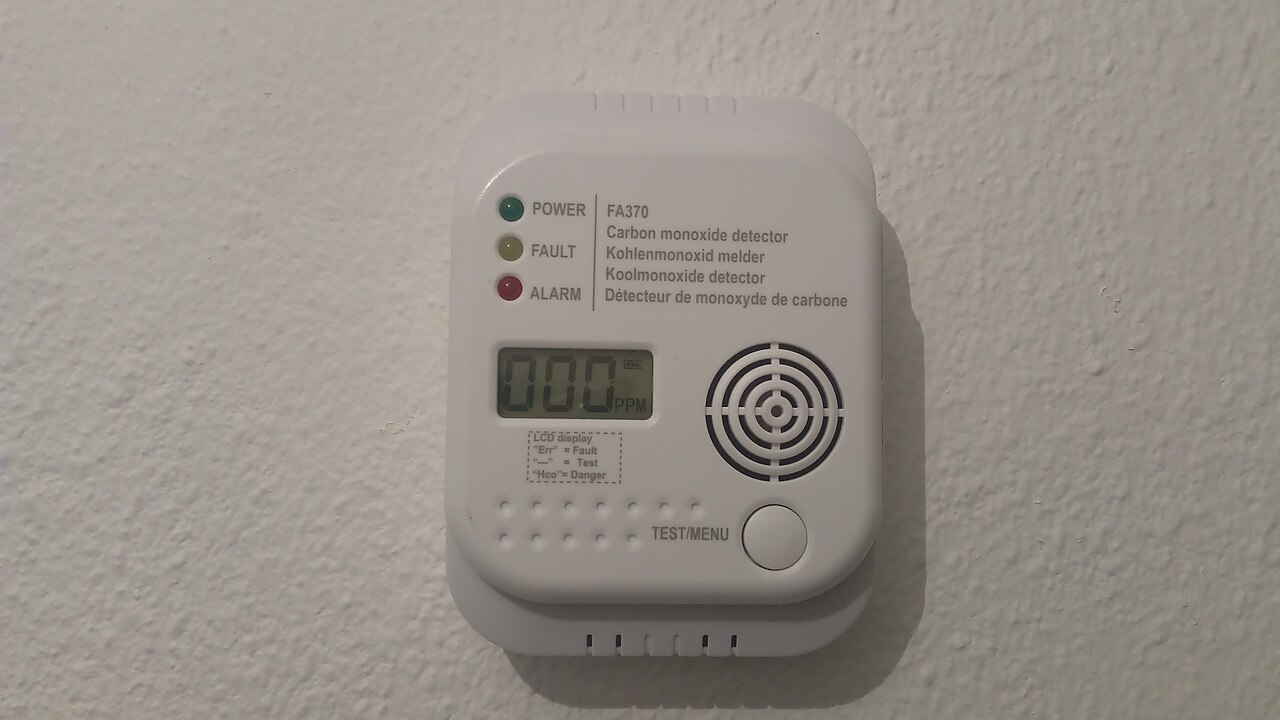 Carbon monoxide detector chirping: what each beep pattern means