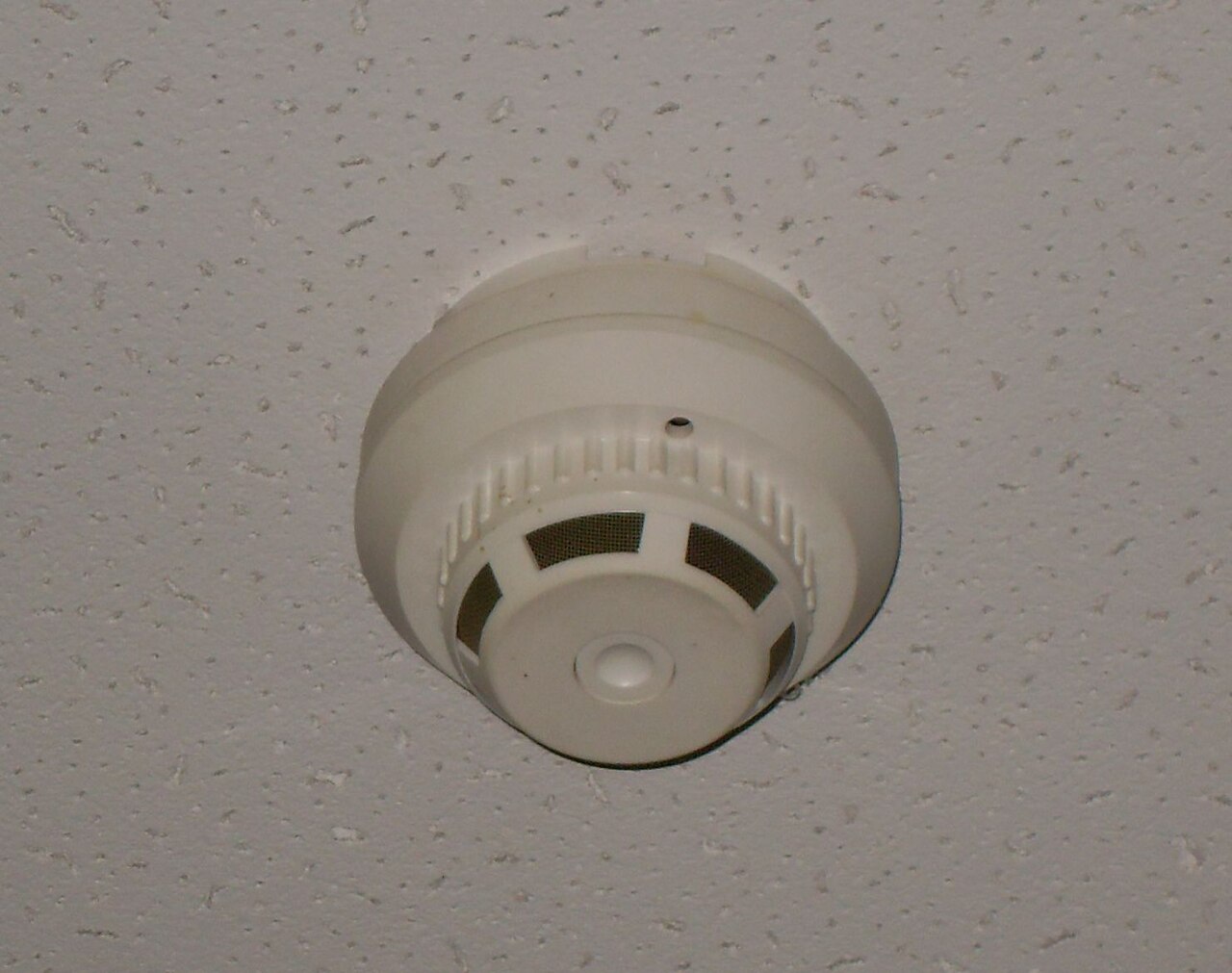 Smart smoke detectors: what smart adds, UL 217 and interconnect